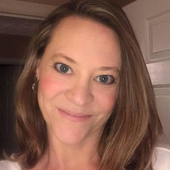 Meet your Posher, Mandy - Picture 1 of 1